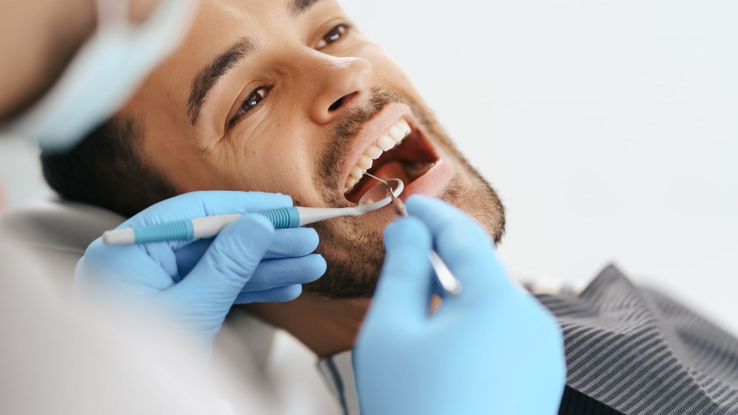 Dentist with a young patient